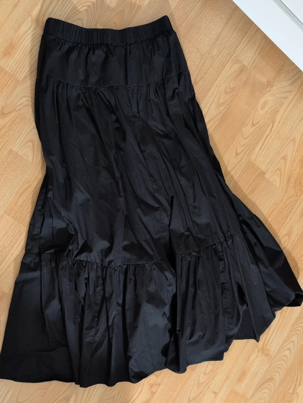 Abercrombie & Fitch Black Tiered Maxi Skirt Size SP